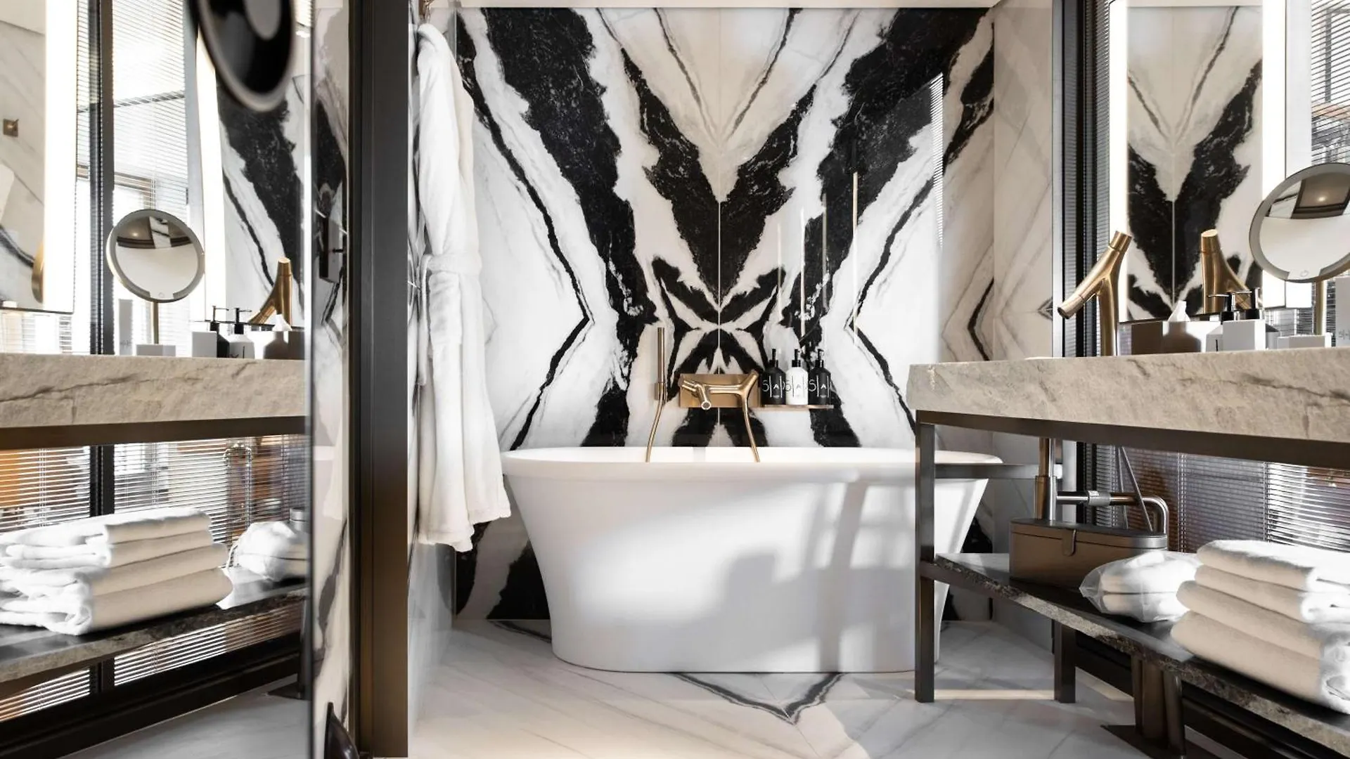 Sax Paris, Lxr Hotels & Resorts Paris