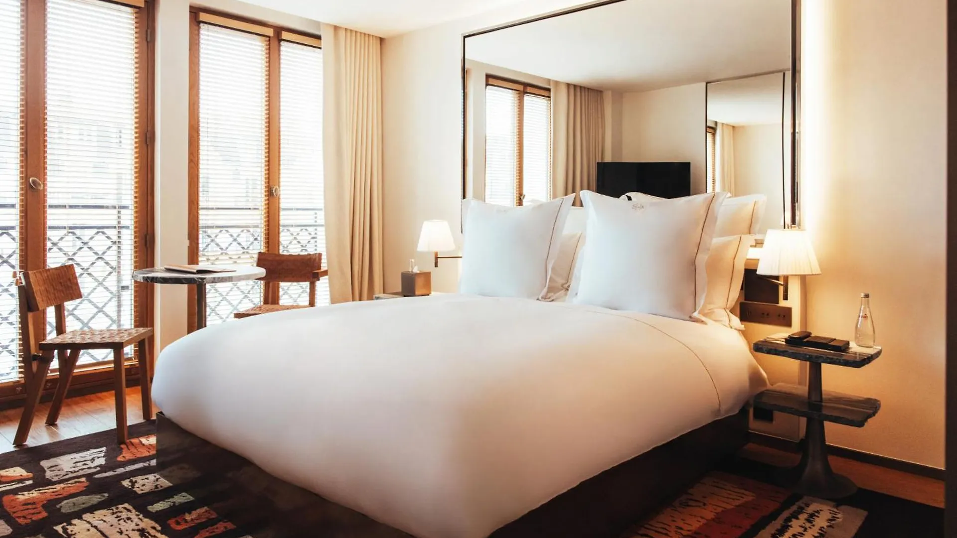 Sax Paris, Lxr Hotels & Resorts