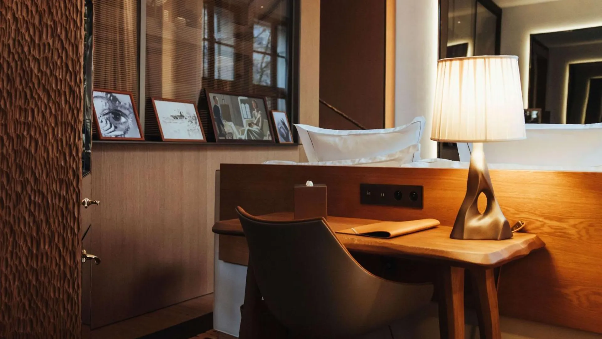 Sax Paris, Lxr Hotels & Resorts