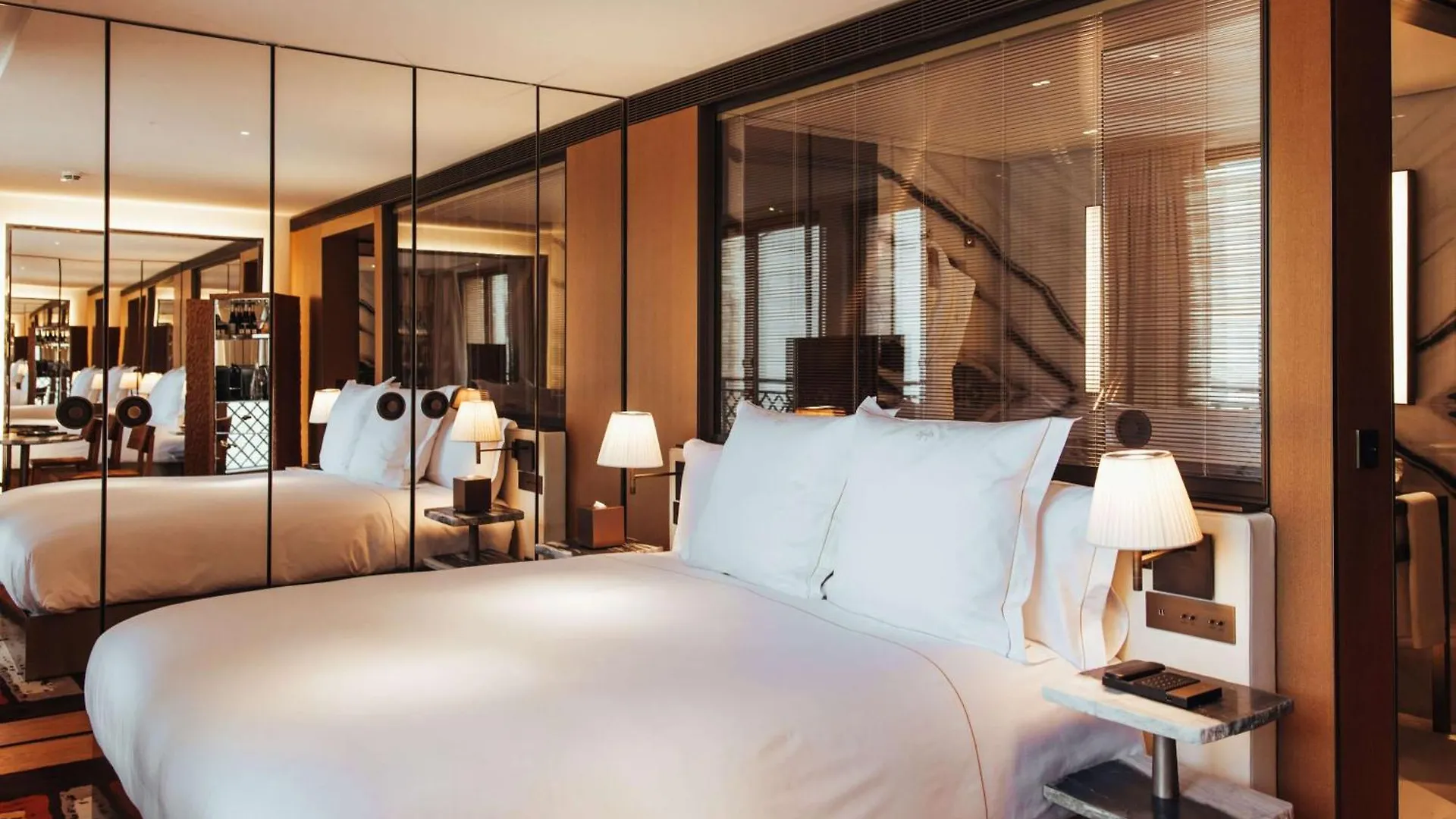 Sax Paris, Lxr Hotels & Resorts France