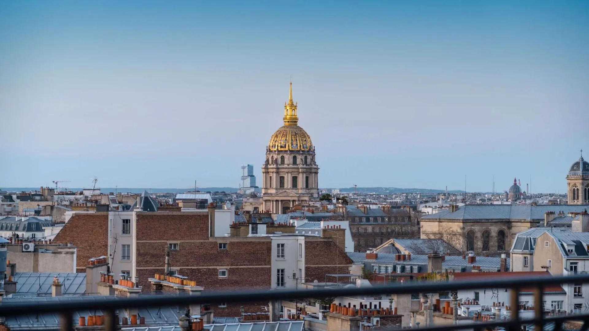 Sax Paris, Lxr Hotels & Resorts