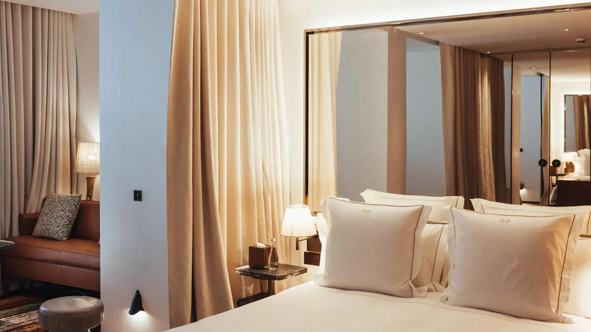 Sax Paris, Lxr Hotels & Resorts