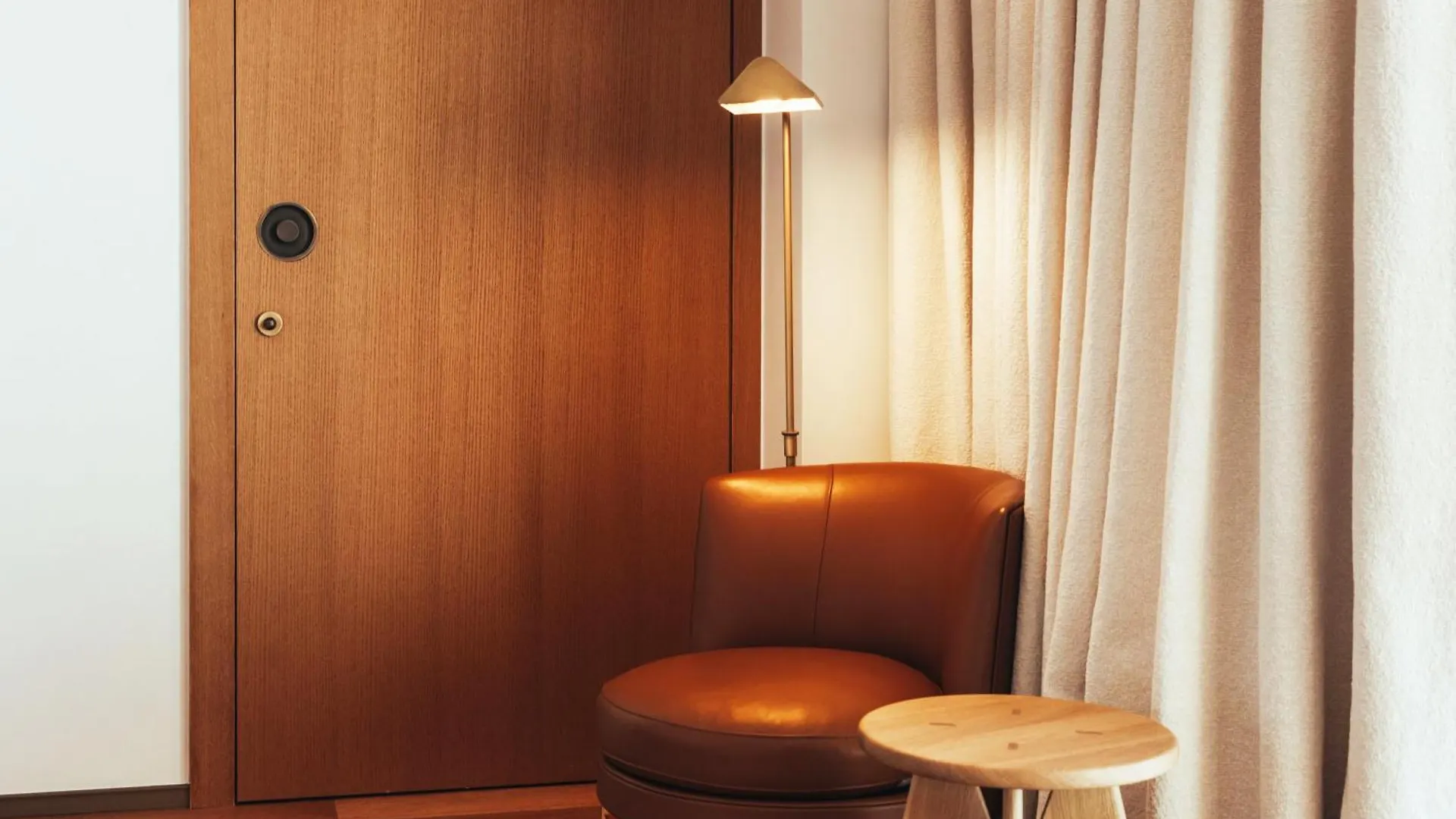 Sax Paris, Lxr Hotels & Resorts France