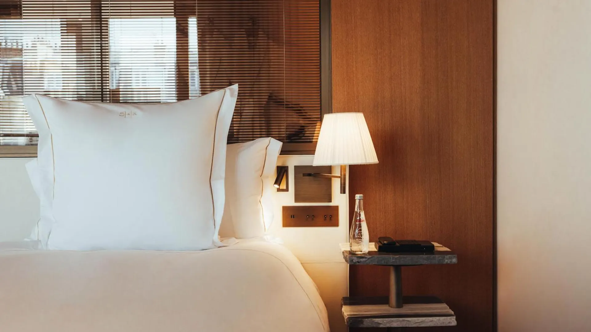 Sax Paris, Lxr Hotels & Resorts Paris