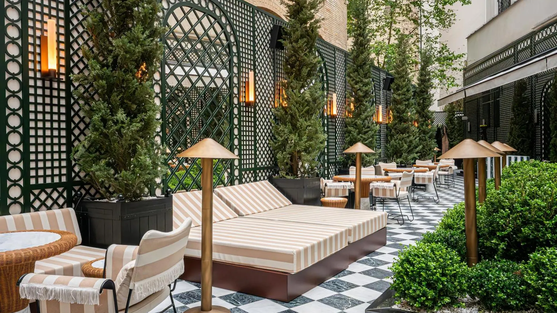 Hotel Sax Paris, Lxr Hotels & Resorts