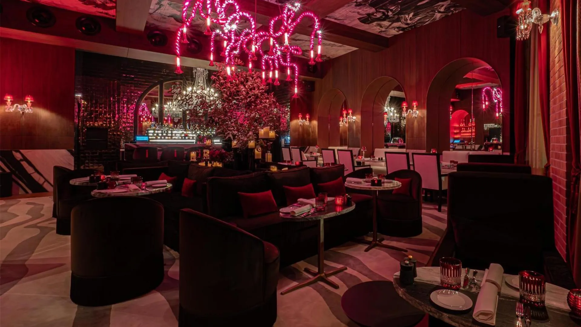 Hotel Sax Paris, Lxr Hotels & Resorts