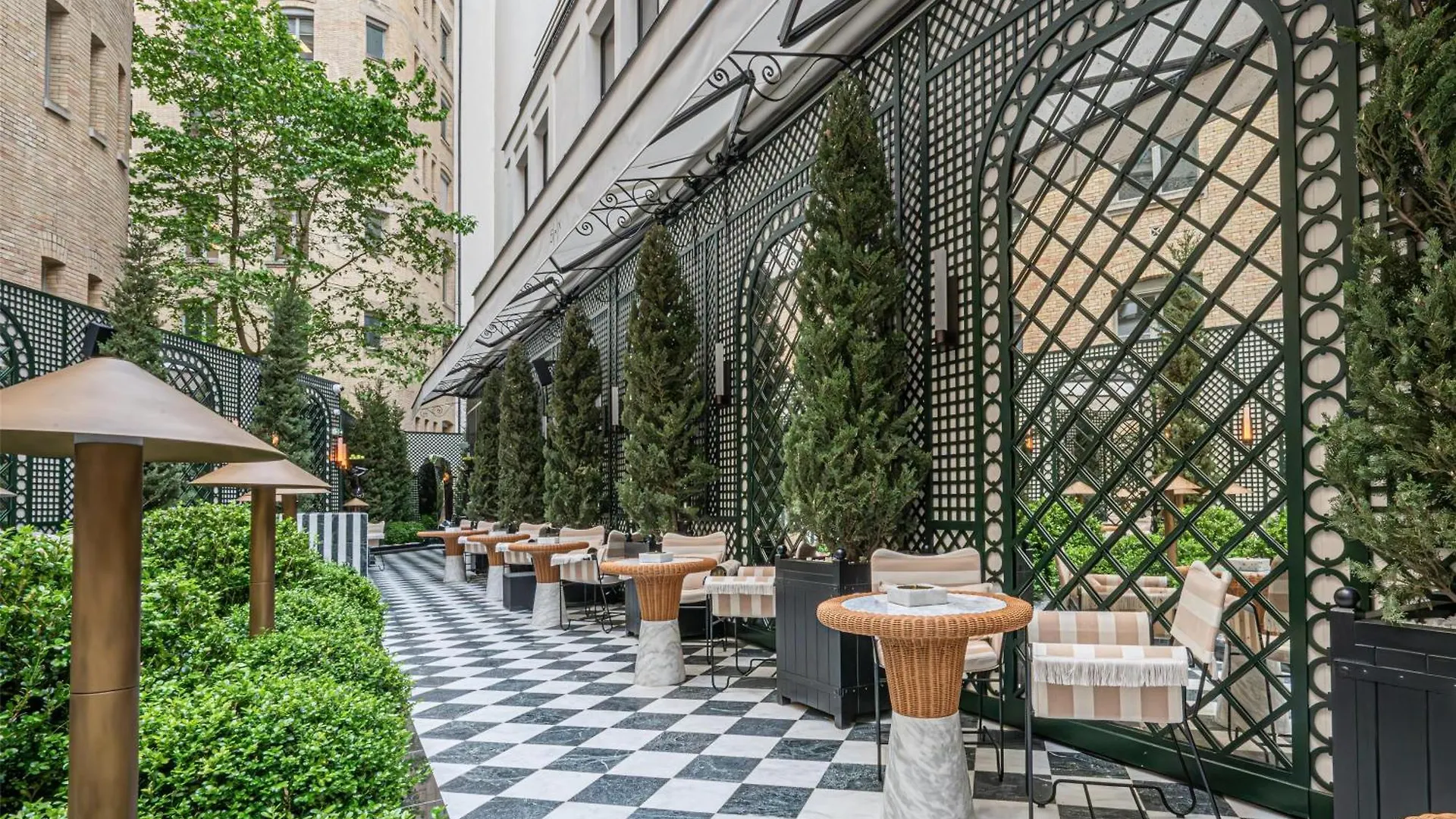 Hotel Sax Paris, Lxr Hotels & Resorts