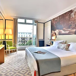 Fraser Le Claridge Champs-elysees מלון