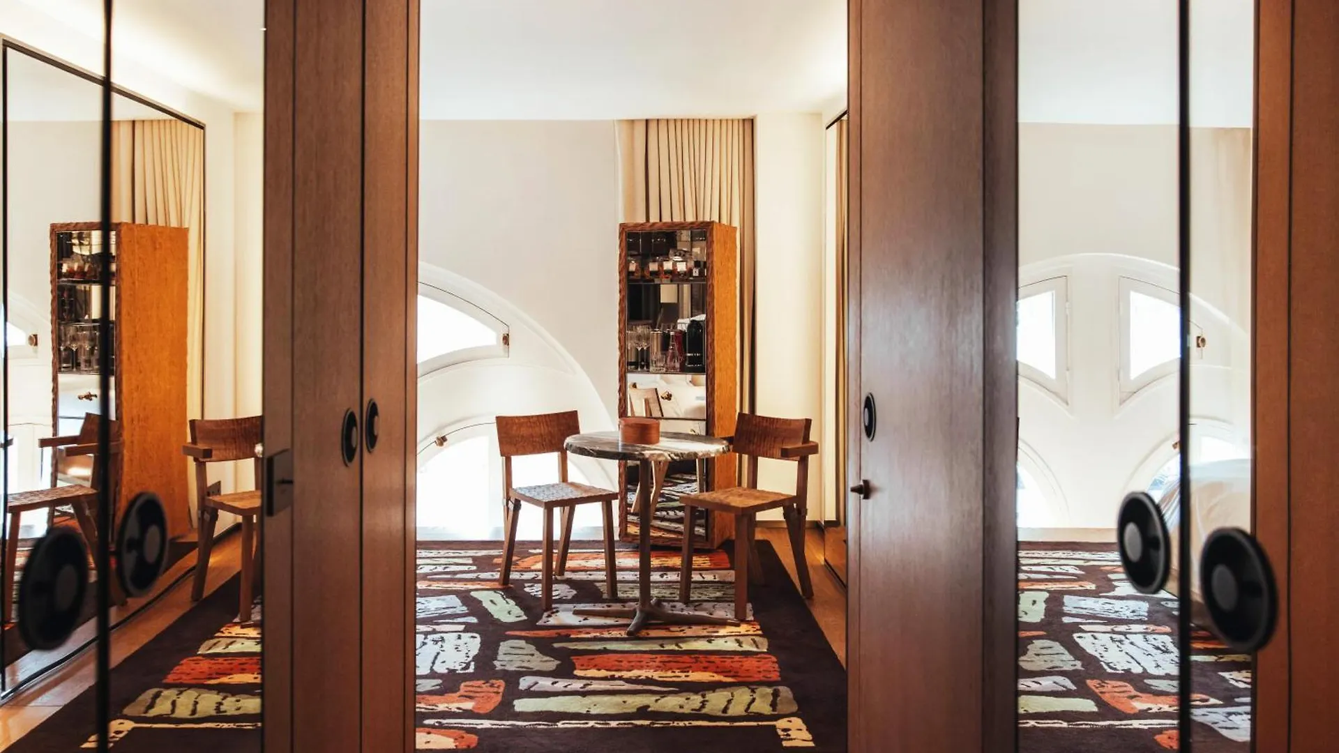 *****  Sax Paris, Lxr Hotels & Resorts Francie
