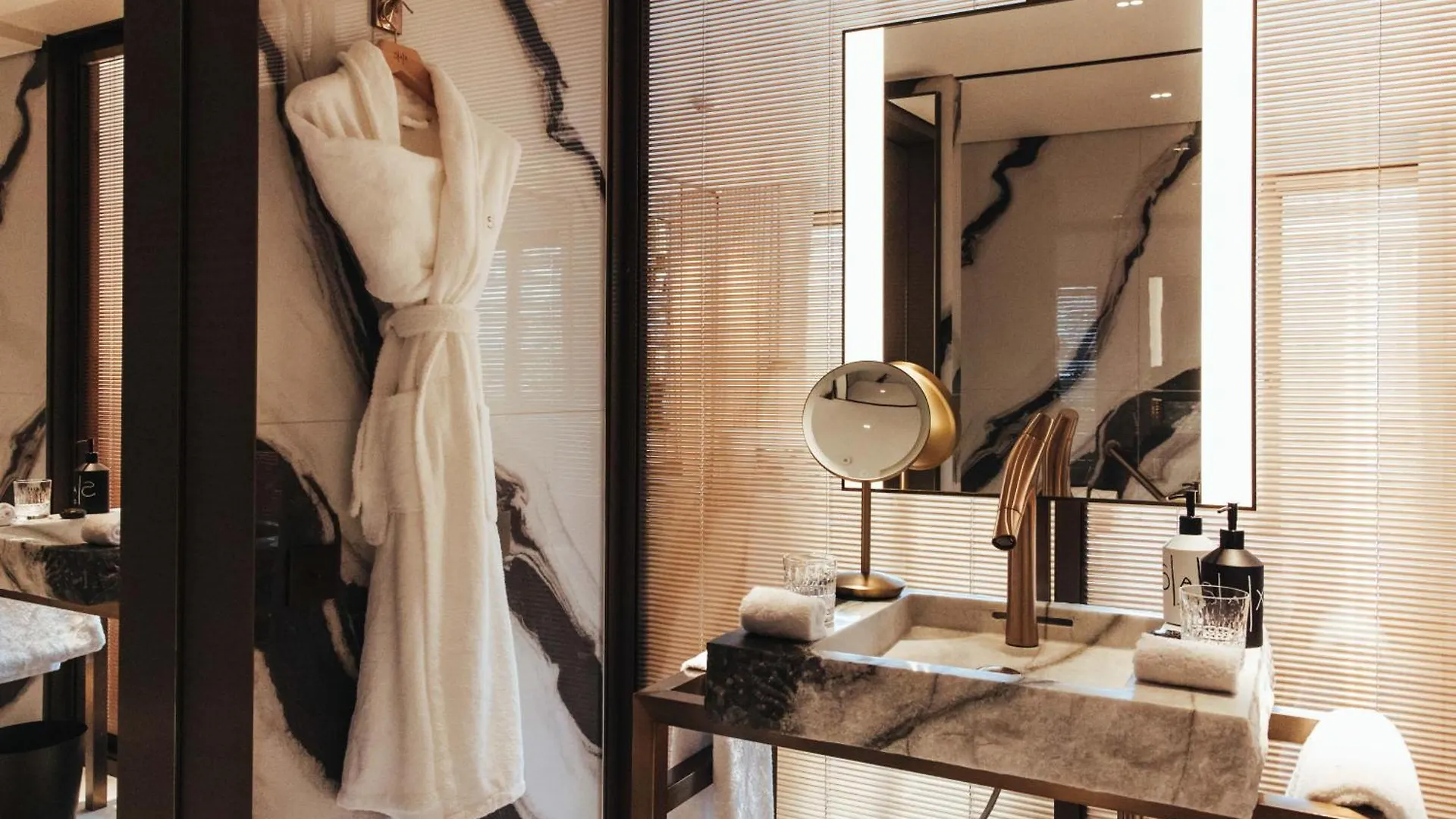 *****  Sax Paris, Lxr Hotels & Resorts Francie