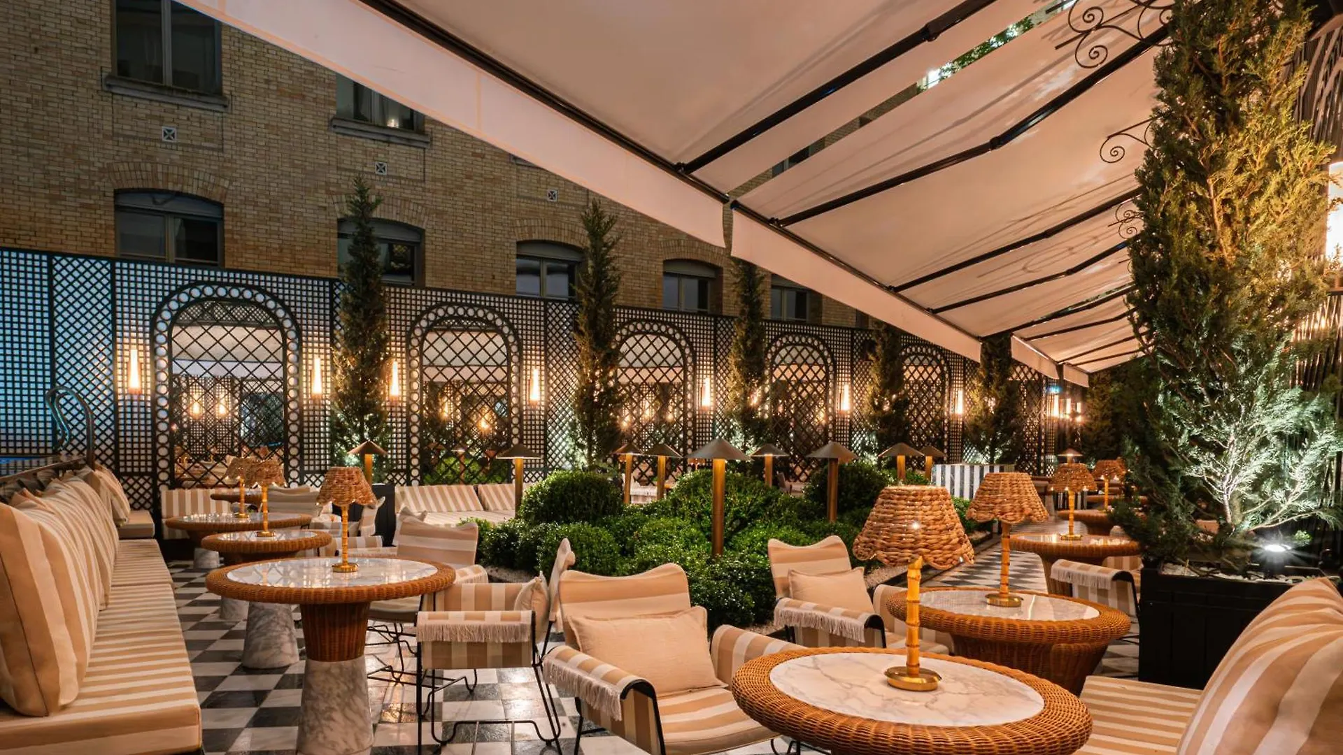 Hotel Sax Paris, Lxr Hotels & Resorts  Paris
